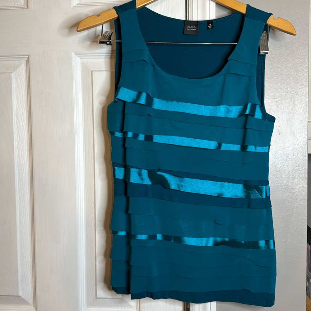 Emerald Saks top